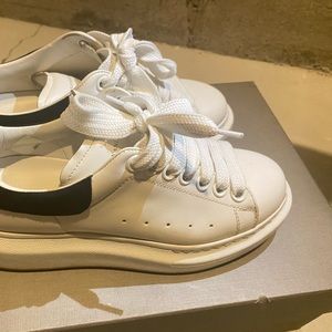 Alexander McQueen sneakers 36.5